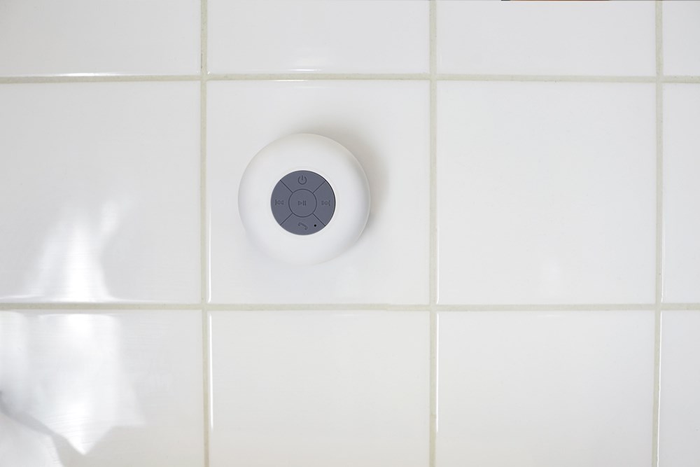 BT/Wireless-Lautsprecher aus Kunststoff Jude